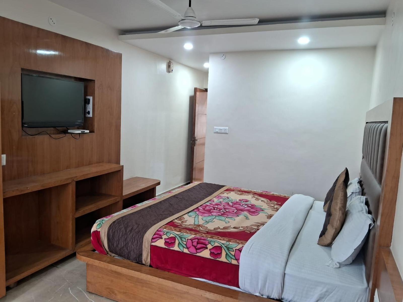 Hotel India House Дхарамсала Екстериор снимка