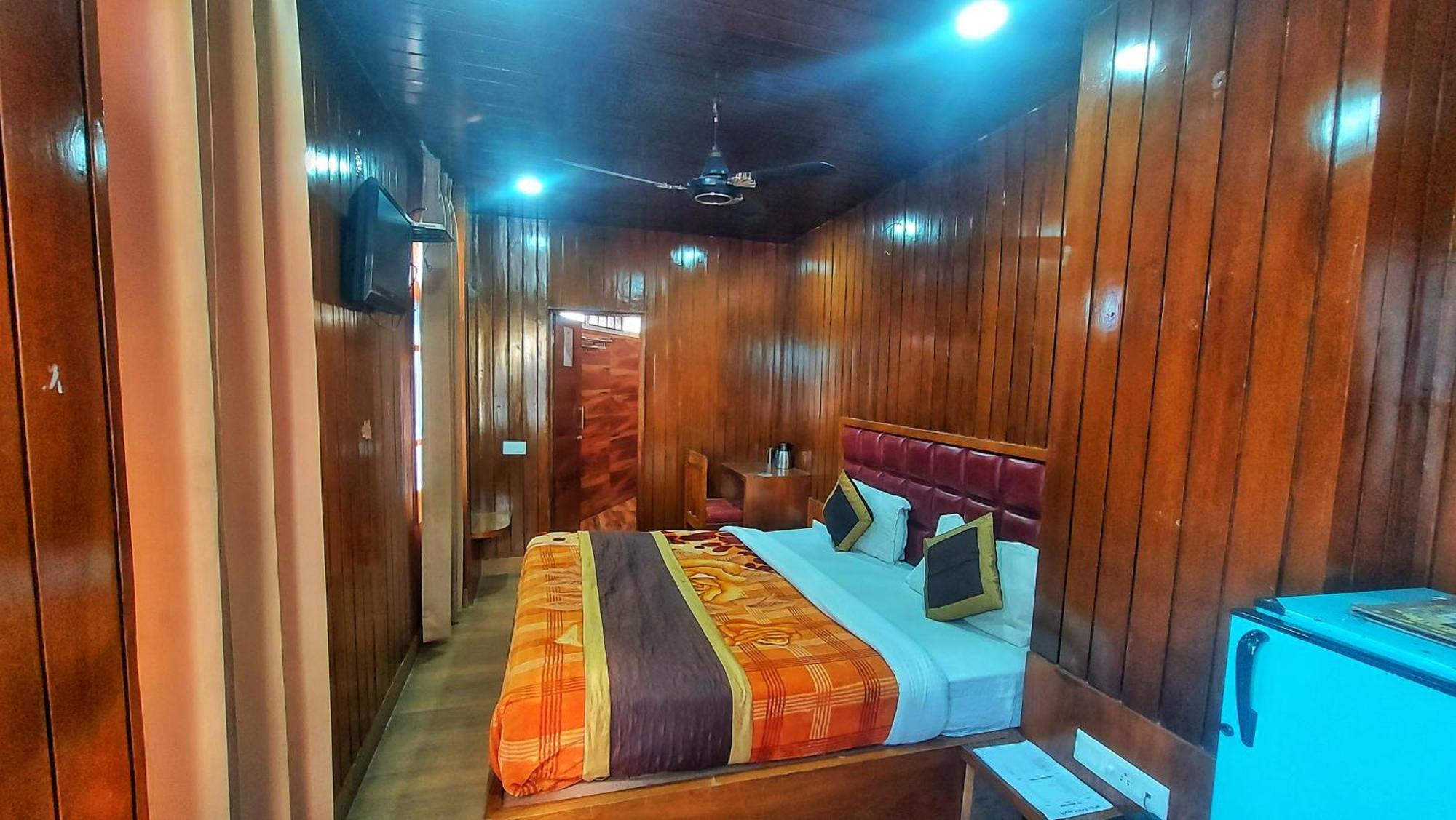 Hotel India House Дхарамсала Екстериор снимка