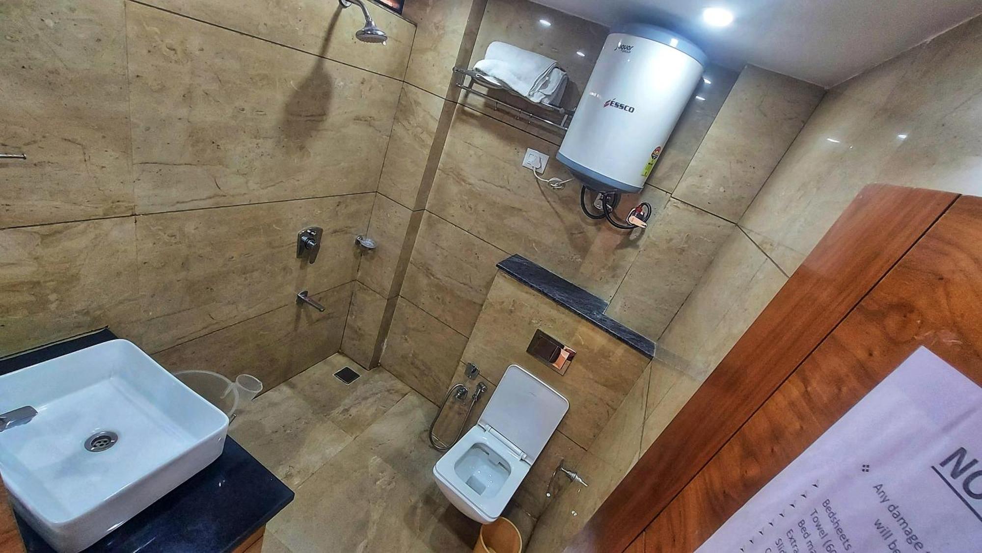 Hotel India House Дхарамсала Екстериор снимка