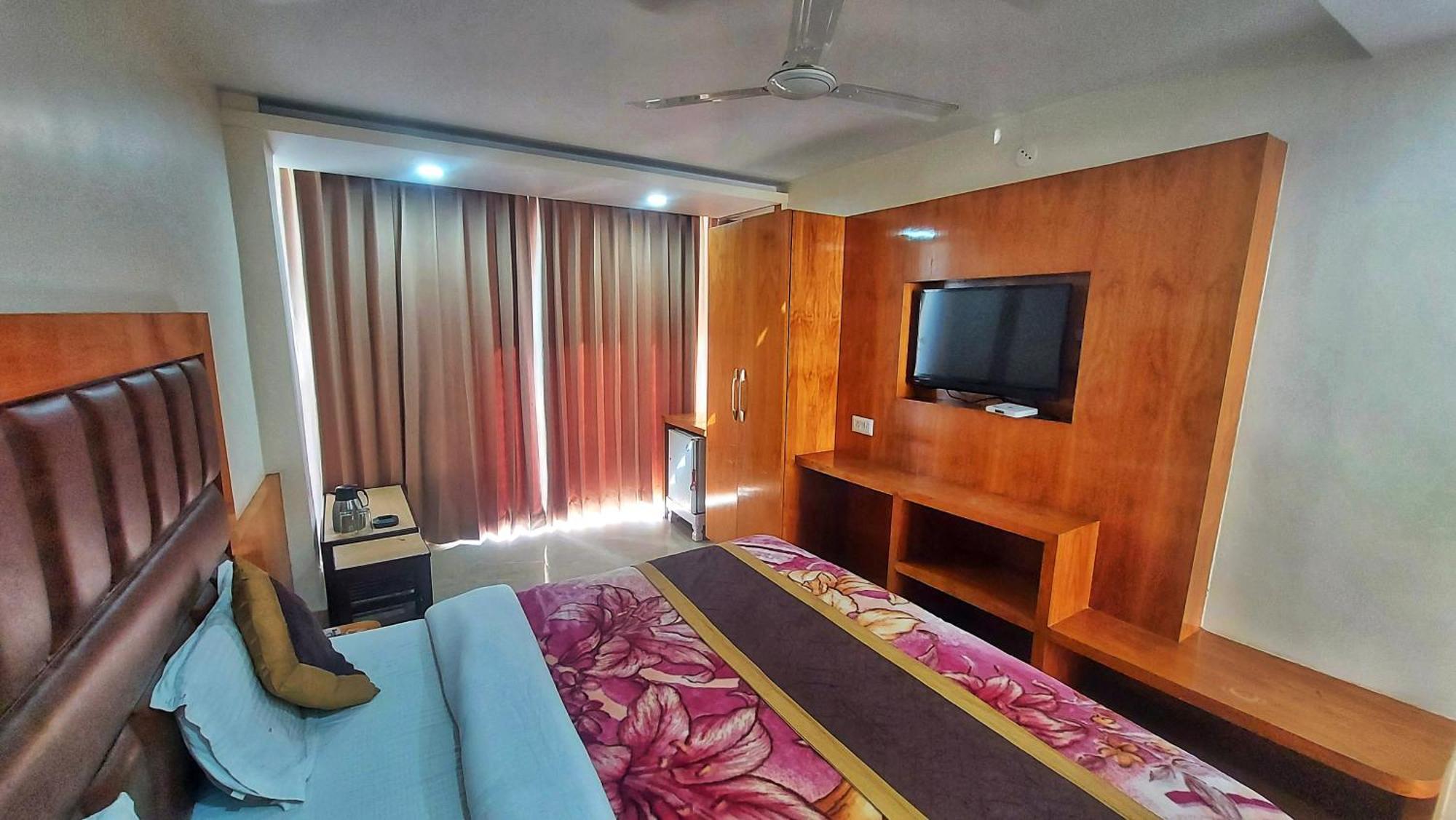 Hotel India House Дхарамсала Екстериор снимка